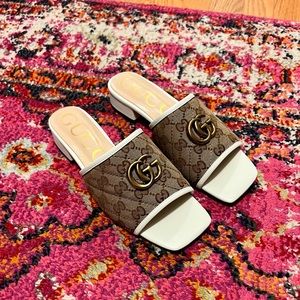 Gucci Size 37 Heels / Slides